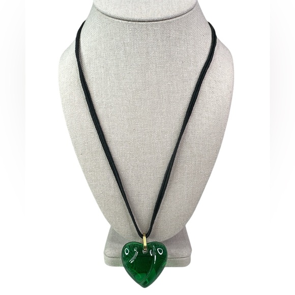Baccarat Jewelry - Baccarat Elegant Green Heart Pendant Necklace